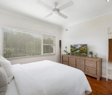 SPACIOUS FOUR BEDROOM HOME IN A PEACEFUL CUL-DEL-SAC - Photo 4