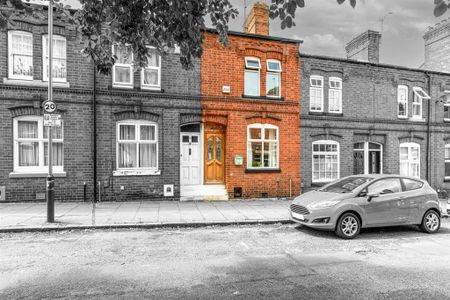 2 bedroom terraced house to rent - Photo 2