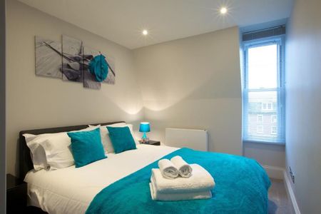 2 bedroom flat to rent - Photo 2