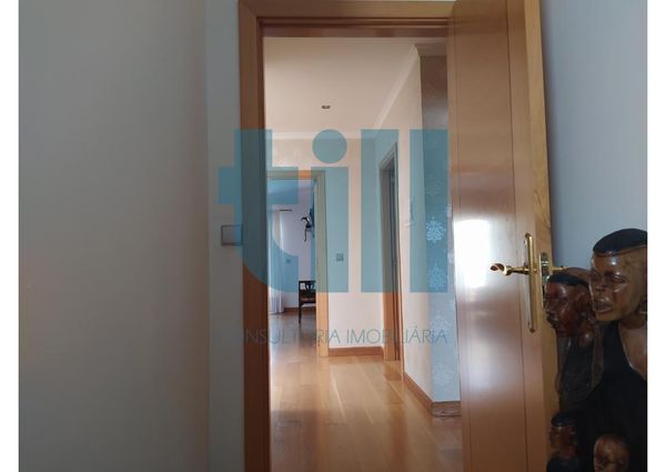 Apartamento T4 em Porto