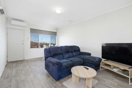 BEACH SIDE UNIT! - Photo 3