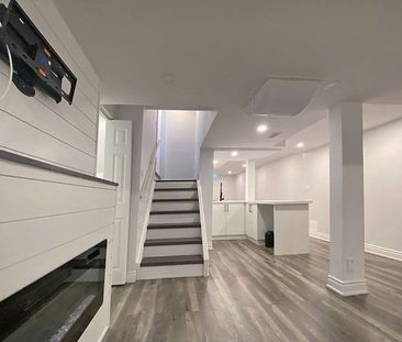 For Lease - 4230 Fuller Crescent, Burlington, Ontario - Photo 5