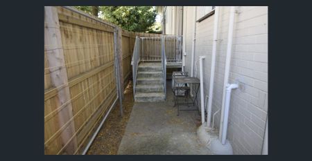 Tidy one bedroom! - Photo 3