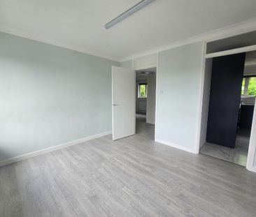 2 bed flat to rent in Gibbs Couch, Watford, WD19 - Photo 4