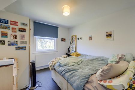 3 bedroom terraced house to rent - Photo 5