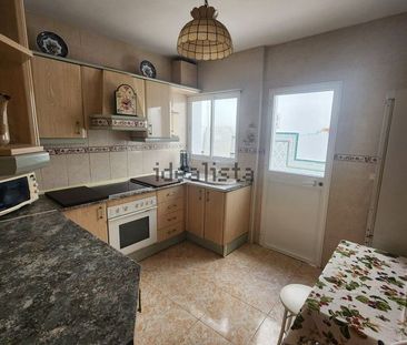 Alquiler de chalet pareado en Calle Mendoza - Photo 5