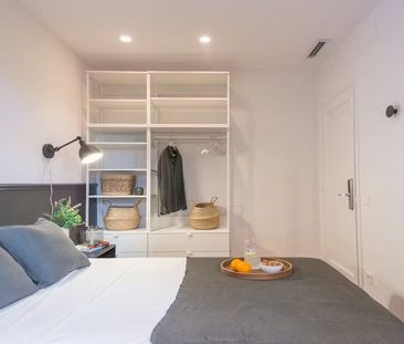 Carrer de l'Escorial, Barcelona, Catalonia 08024 - Photo 3