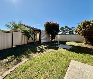 Modern 3 bedroom home with brand new kitchen! - Photo 1