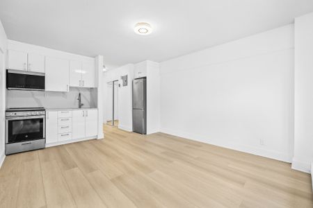 1900 Av. Lincoln, #47 - Photo 5