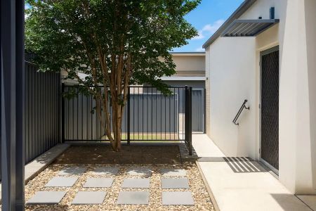 “Modern Family Living | 4 Bedrooms + Studio with Ensuite | Freshly Painted & New Carpet Throughout” - Photo 5