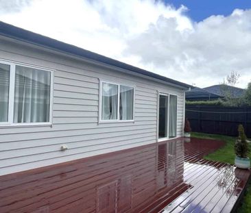 Great area, even better house! - Photo 3