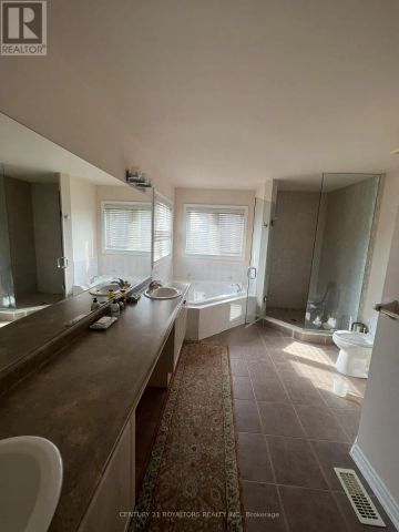 55 RICHGROVE DRIVE - Photo 4