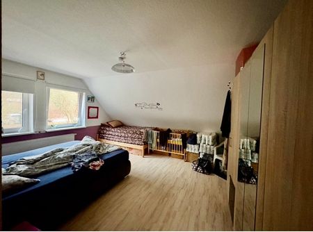 Großzügige 6-Zimmer Maisonettewohnung mit Garten! - Photo 5