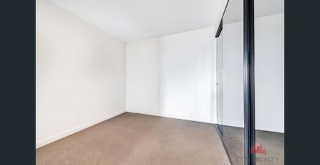 Unfurnished two-bedroom apartment available now - Photo 3