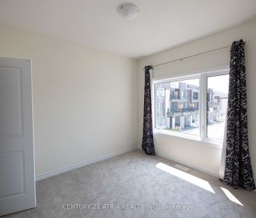 For Lease - 12 Fish Drive, Aurora, Ontario - Photo 3