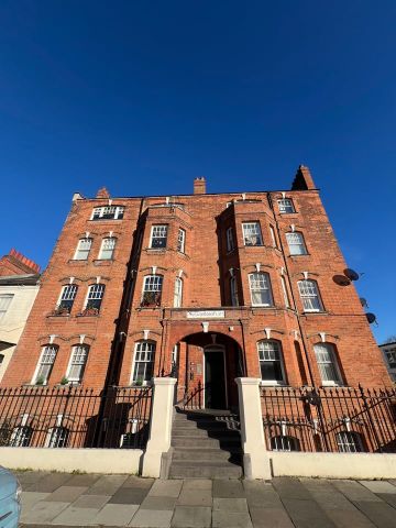 Room in a Shared Flat, Musard Road, W6 - Photo 4