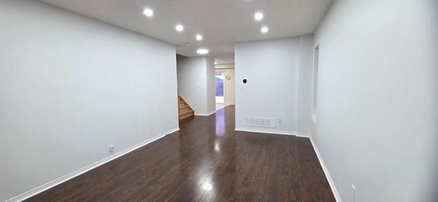 For Lease - 674 Brasswinds Trail, Oshawa, Ontario - Photo 1