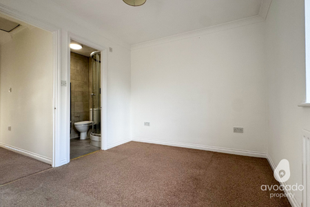 2 bed terraced house to rent in Horseshoe Crescent, Burghfield Common - Photo 5