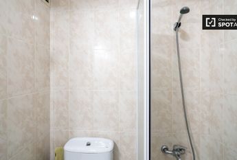 valencia, Valencian Community 46940