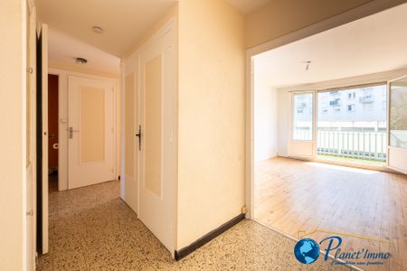Location Appartement 3 pièces 65m² ST ETIENNE 42100 - Photo 5