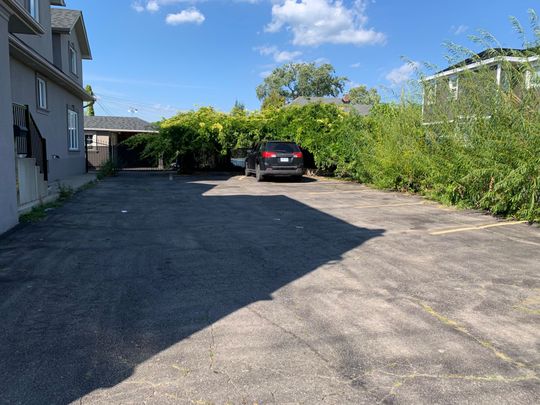 For Lease - 293 Queenston Road Unit# 2, Hamilton, Ontario - Photo 1