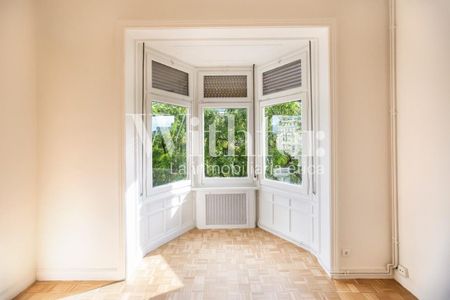 Barcelona, Catalonia 08021 - Photo 5