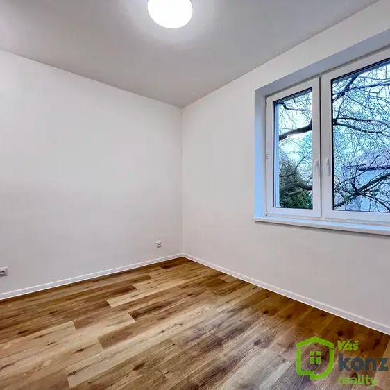 Pronájem bytu 2+kk v Ostravě Mariánských Horách: Váš nový domov v zeleném srdci města - Фото 1