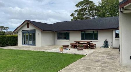 Large lifestyle home minutes from Warkworth - Photo 3