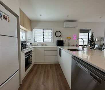 RARE IN RIVERHEAD - Photo 2