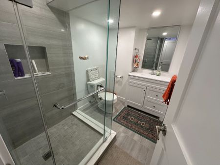 For Lease - 237 Mullen Drive Unit# Lower, Vaughan, Ontario - Photo 5