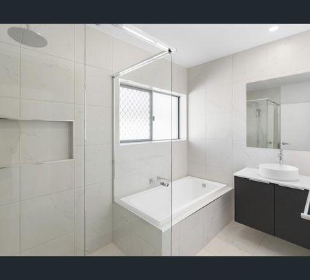 25 Coral Crescent, Kewarra Beach, Qld 4879 - Photo 3
