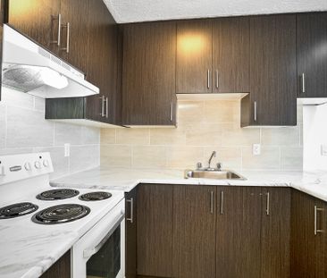 5455 Rue de Terrebonne Montréal (Côte-des-Neiges, QC H4A - Photo 6