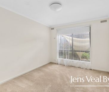 Lake Wendouree, 2BR, walk everywhere, light filled, cosy, 2 blocks ... - Photo 2
