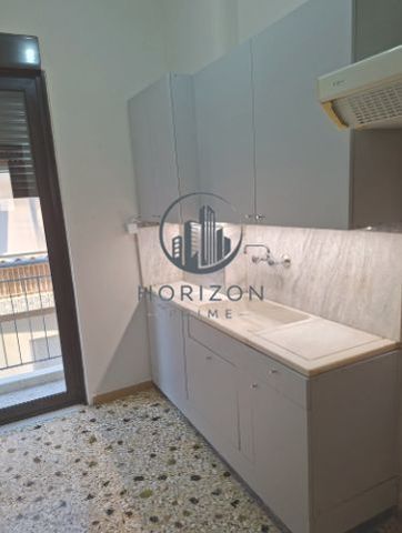 Studio/Γκαρσονιέρα για ενοικίαση Κέντρο (Πέραμα) - Photo 4