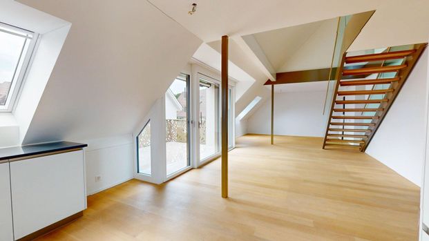 Traumhafte Maisonette-Wohnung im Herzen von Unterengstringen - Foto 1