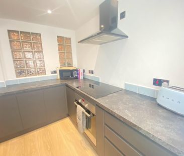 2 bedroom House To Let - Photo 1
