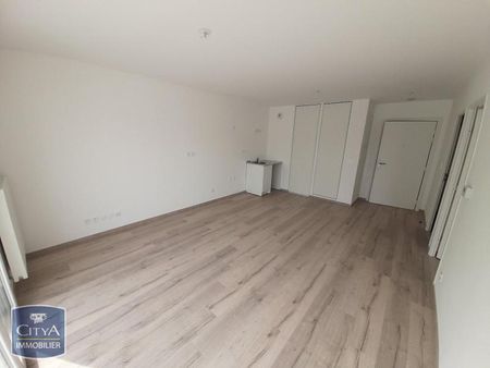 Location Appartement 2 pièces 41m² ARMENTIERES 59280 - Photo 2