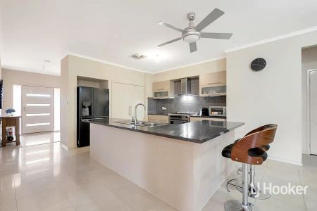 17 Chapman Court, Mawson Lakes SA 5095 - Photo 3