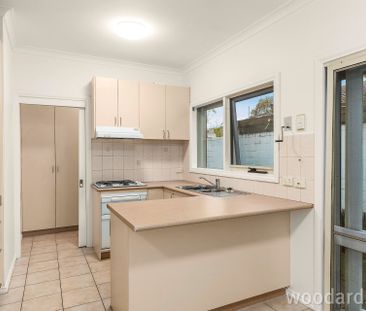 LOVELY UNIT IN A SUPERB LOCATION - Photo 3