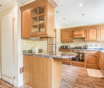 Victoria Grove, Wakefield - Photo 6