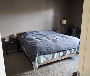 Spacious 2 Bedroom, 2 Bathroom Condo - Photo 5