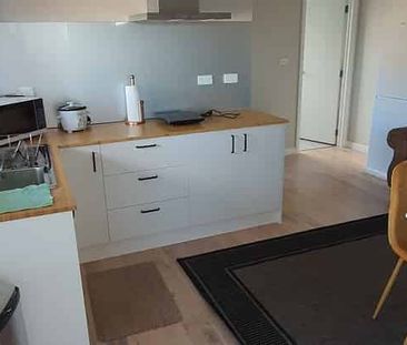 Fresh start for its next occupants - Photo 1