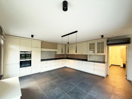 Stijlvolle villa met ruime tuin te huur op toplocatie nabij Lier - Photo 3