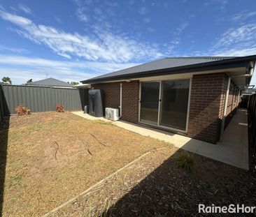 7 Senna Avenue, Andrews Farm, SA 5114 - Photo 1