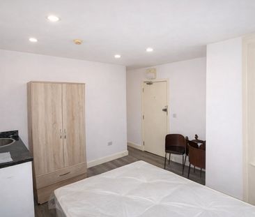 Studio Flat, Brooke Road, E5 - Photo 2