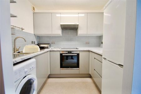 1 bedroom flat to rent - Photo 3
