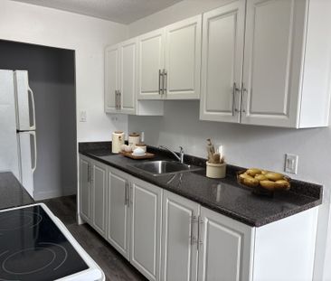 For Lease - 200 Park Road Unit# 101, Oshawa, Ontario - Photo 2
