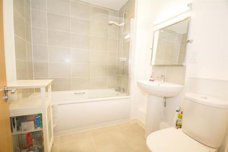 2 bedroom terraced house to rent - Photo 3