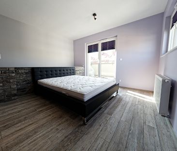 2 pokoje na 2 poziomach z 2 balkonami i garażem - Фото 5