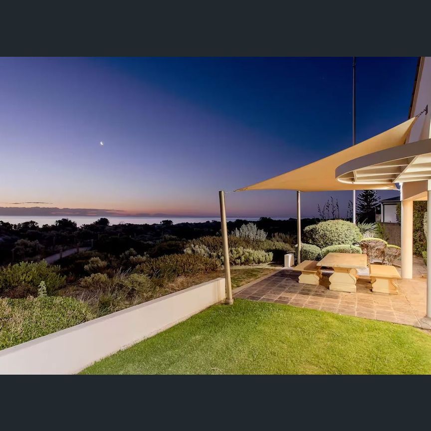 16 Dune Court, West Lakes Shore, SA 5020 - Photo 1